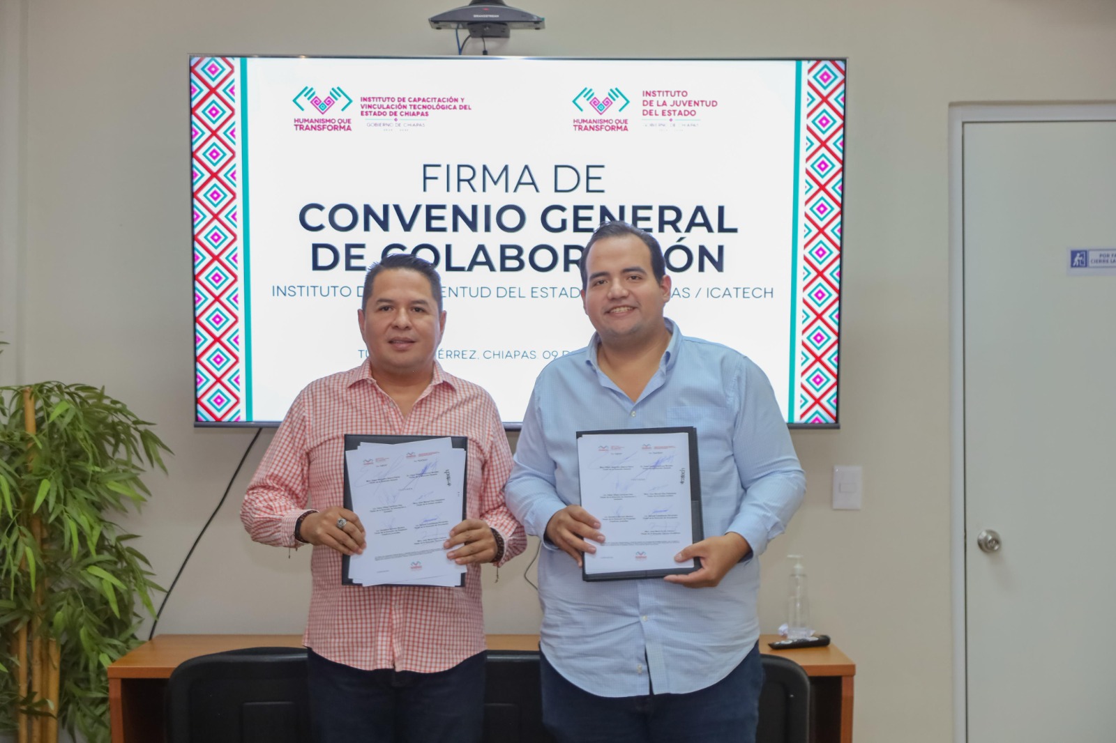 Icatech e Ijech firman convenio para impulsar la capacitación de la juventud chiapaneca